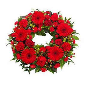 Wreath in shades of red