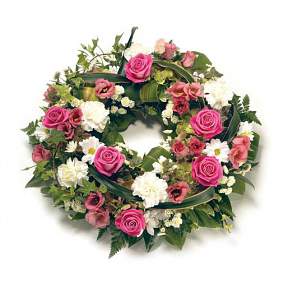 Natural wreath in pink and white