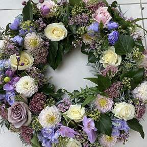 Mauve Wreath