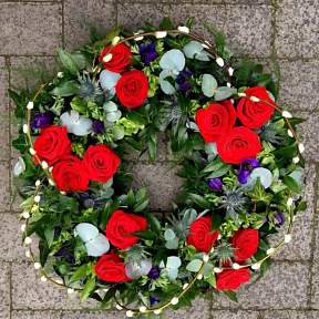 Grouped red and purple wreath