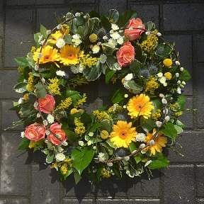 Grouped citrus wreath